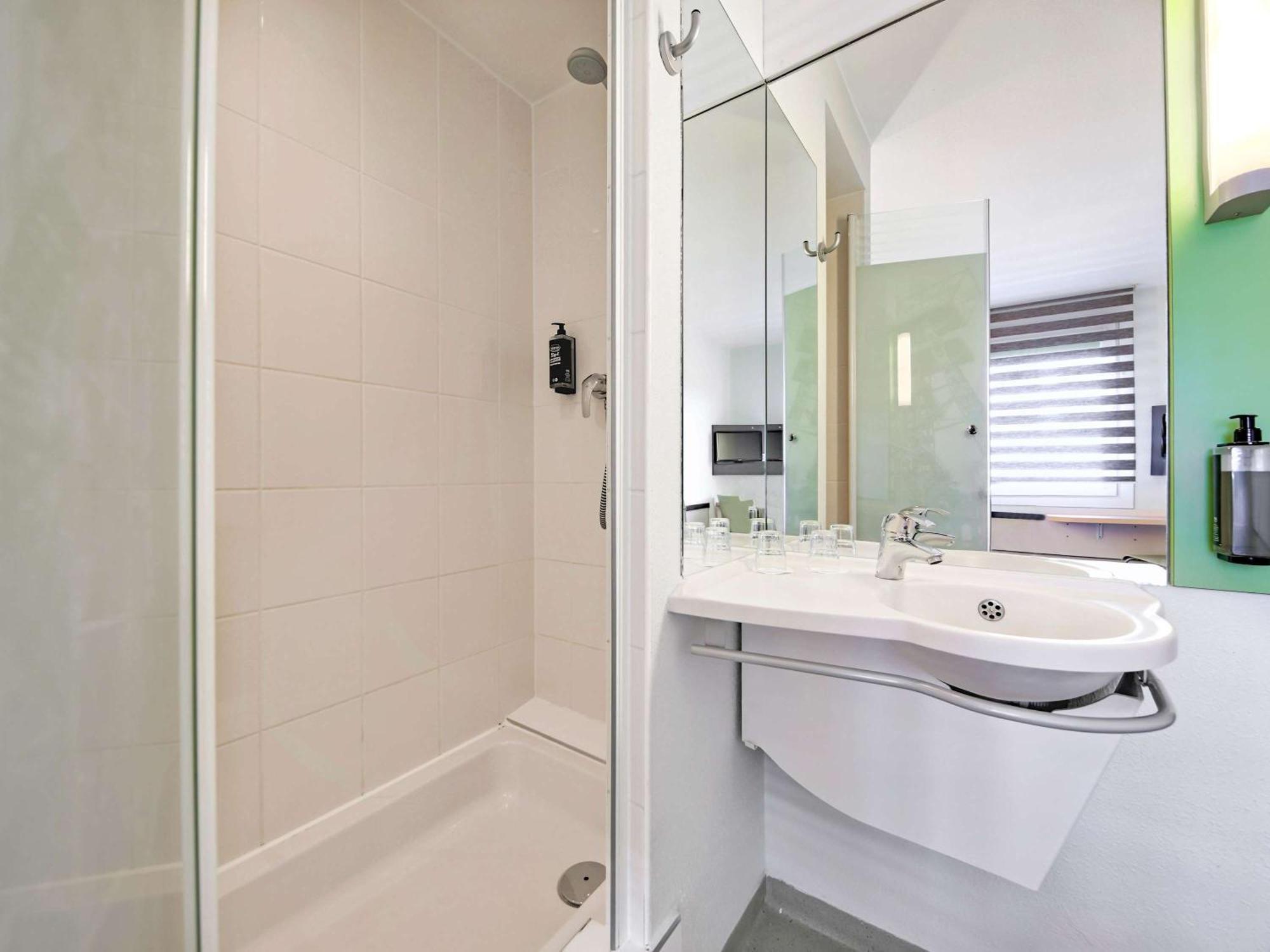 Ibis Budget Bordeaux Sud วิลนาฟ-ดิ-ออร์นง ภายนอก รูปภาพ