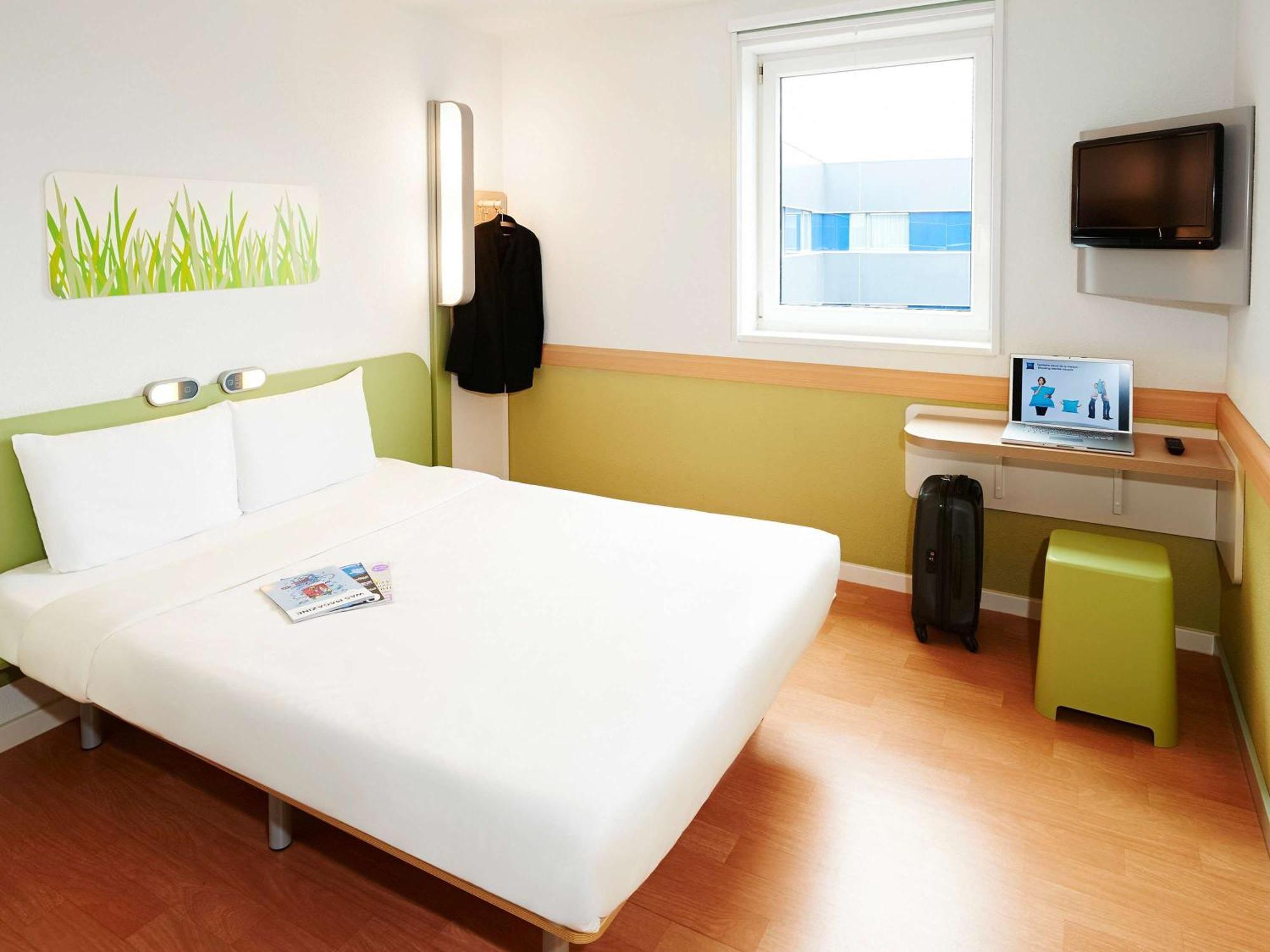 Ibis Budget Bordeaux Sud วิลนาฟ-ดิ-ออร์นง ภายนอก รูปภาพ